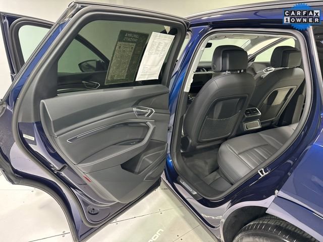 Used 2021 Audi e-tron Premium Plus w/ Premium Plus Package image 25