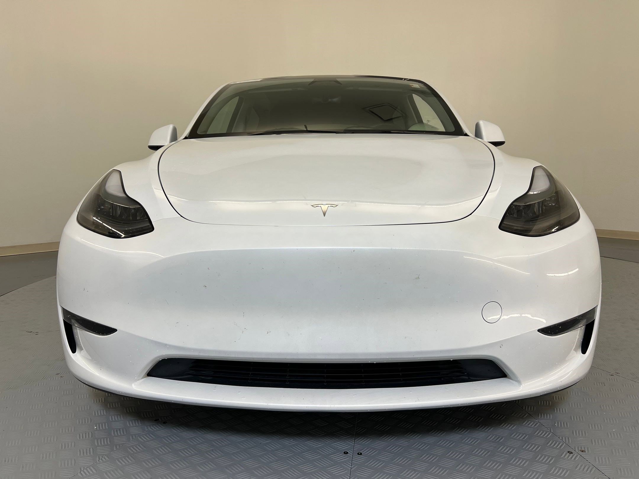 Used 2025 Tesla Model Y Performance image 6
