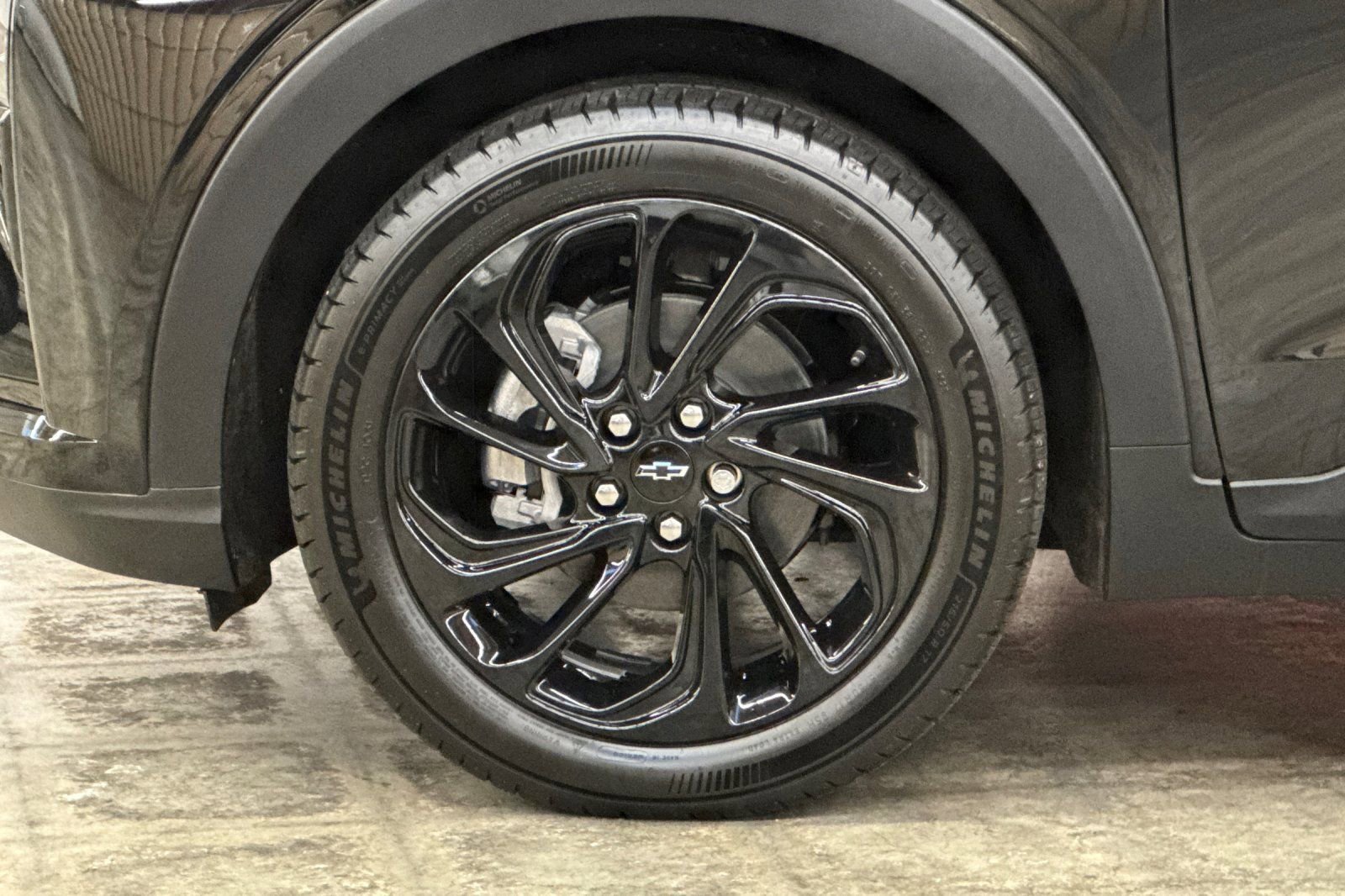 New 2027 Chevrolet Bolt RS w/ Technology Package FWD image 24