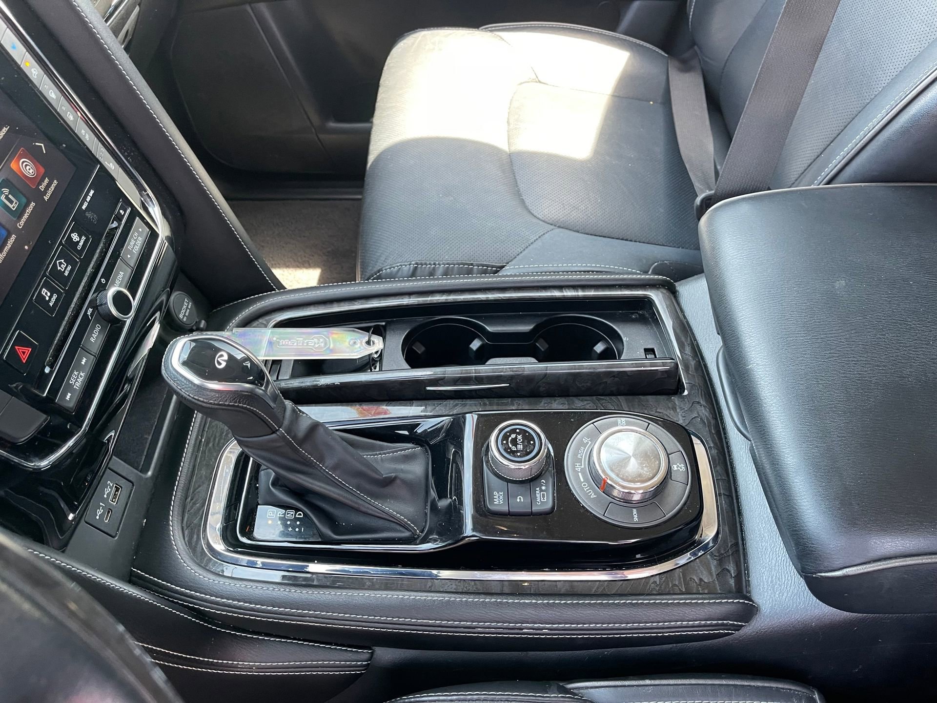 Used 2021 INFINITI QX80 Luxe AWD/4WD image 18