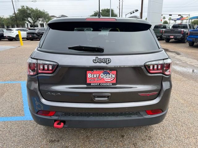 Used 2023 Jeep Compass Trailhawk image 6