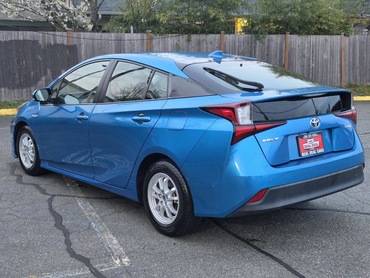 Used 2019 Toyota Prius LE FWD image 7