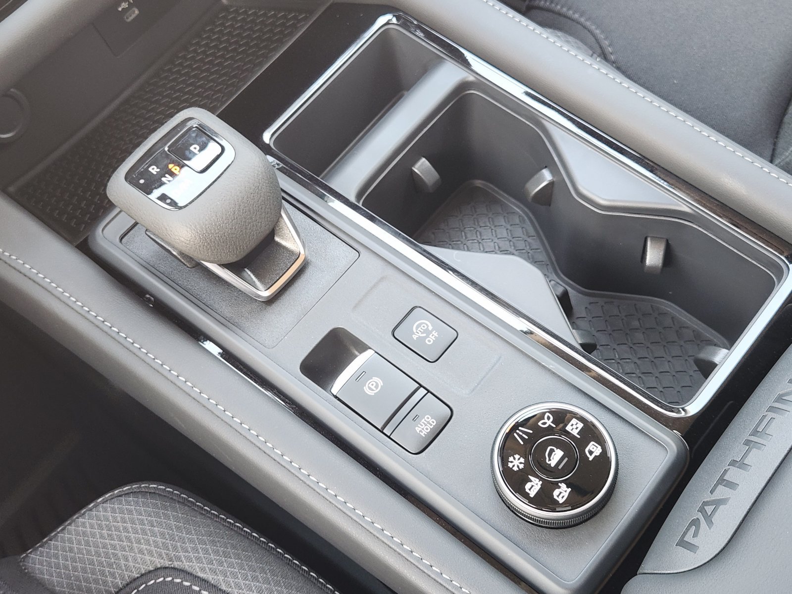 New 2026 Nissan Pathfinder SV AWD/4WD image 19