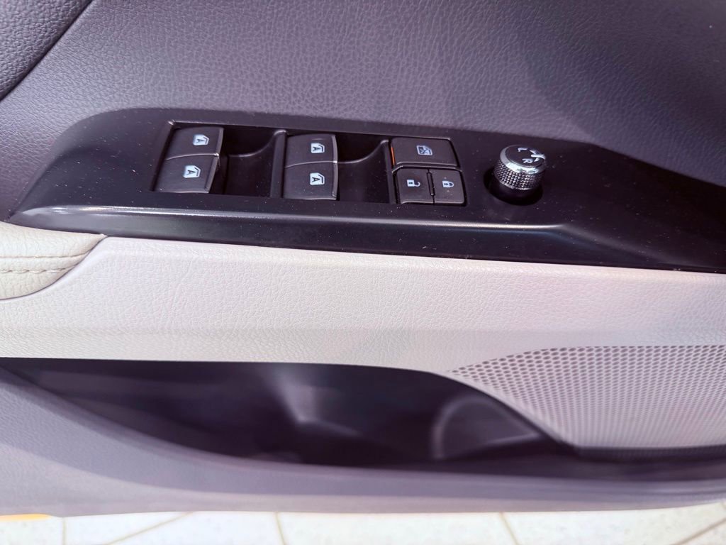 Used 2018 Toyota Camry XSE FWD image 17