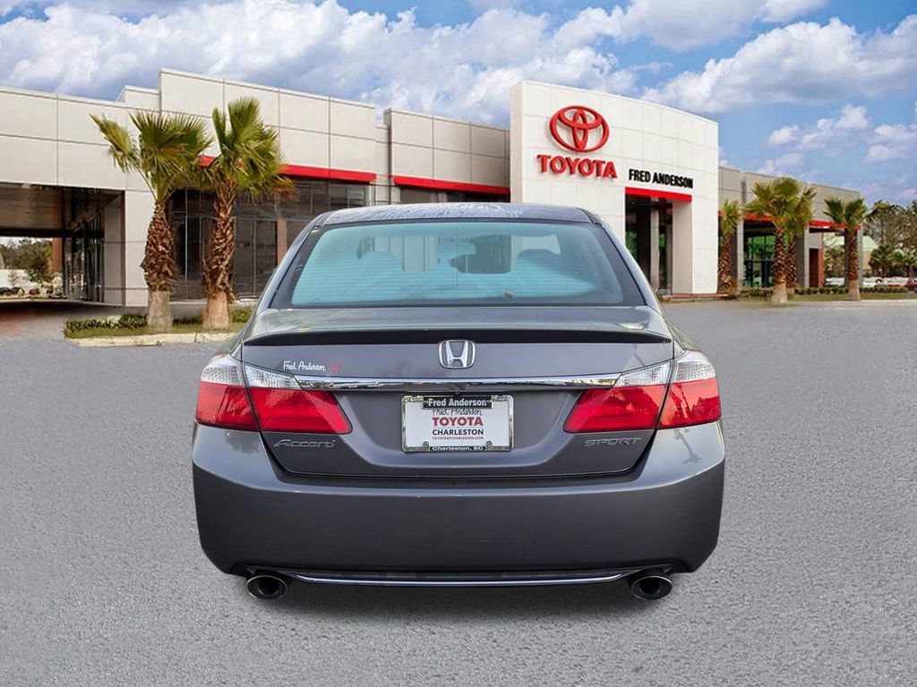 Used 2015 Honda Accord Sport image 5