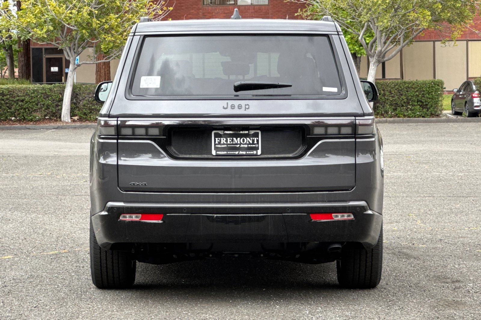 New 2026 Jeep Grand Wagoneer Limited AWD/4WD image 4