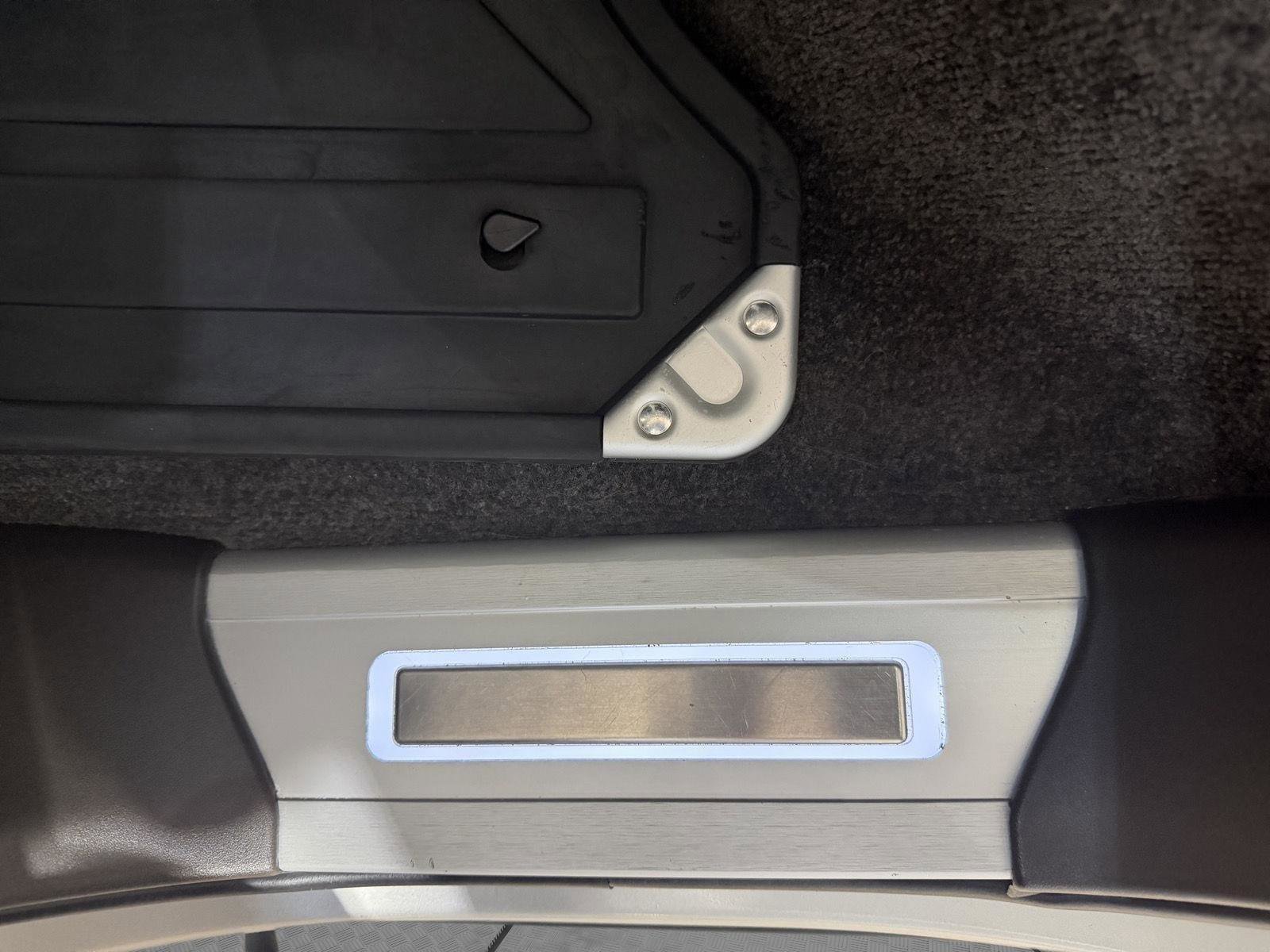 Used 2019 Land Rover Range Rover HSE image 25