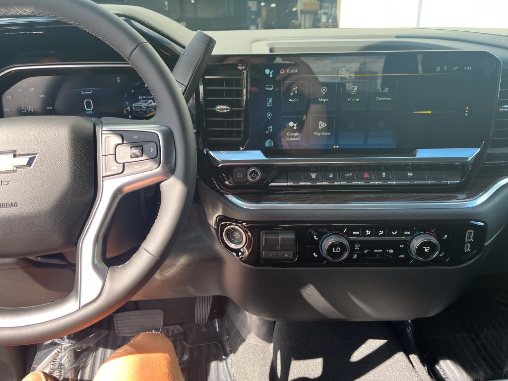 New 2026 Chevrolet Silverado 2500 LT w/ Convenience Package AWD/4WD image 17