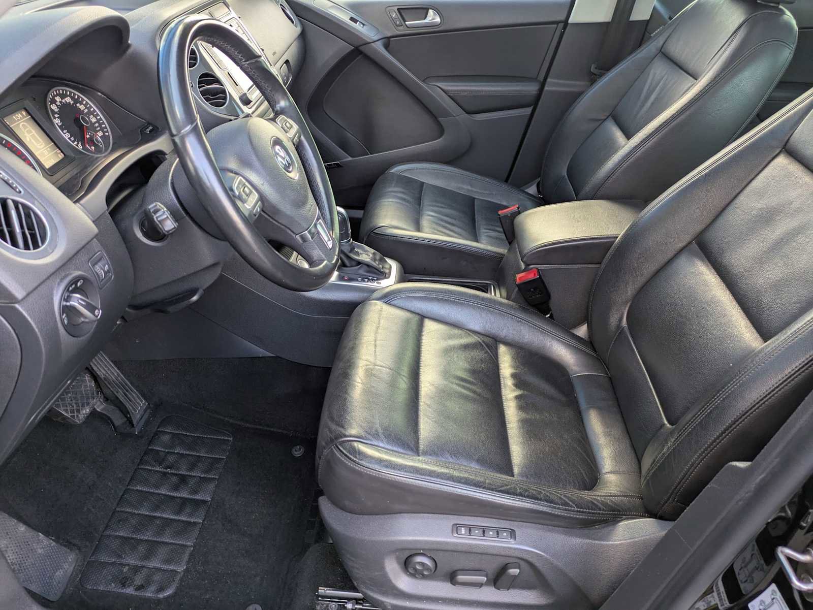 Used 2016 Volkswagen Tiguan SEL image 15