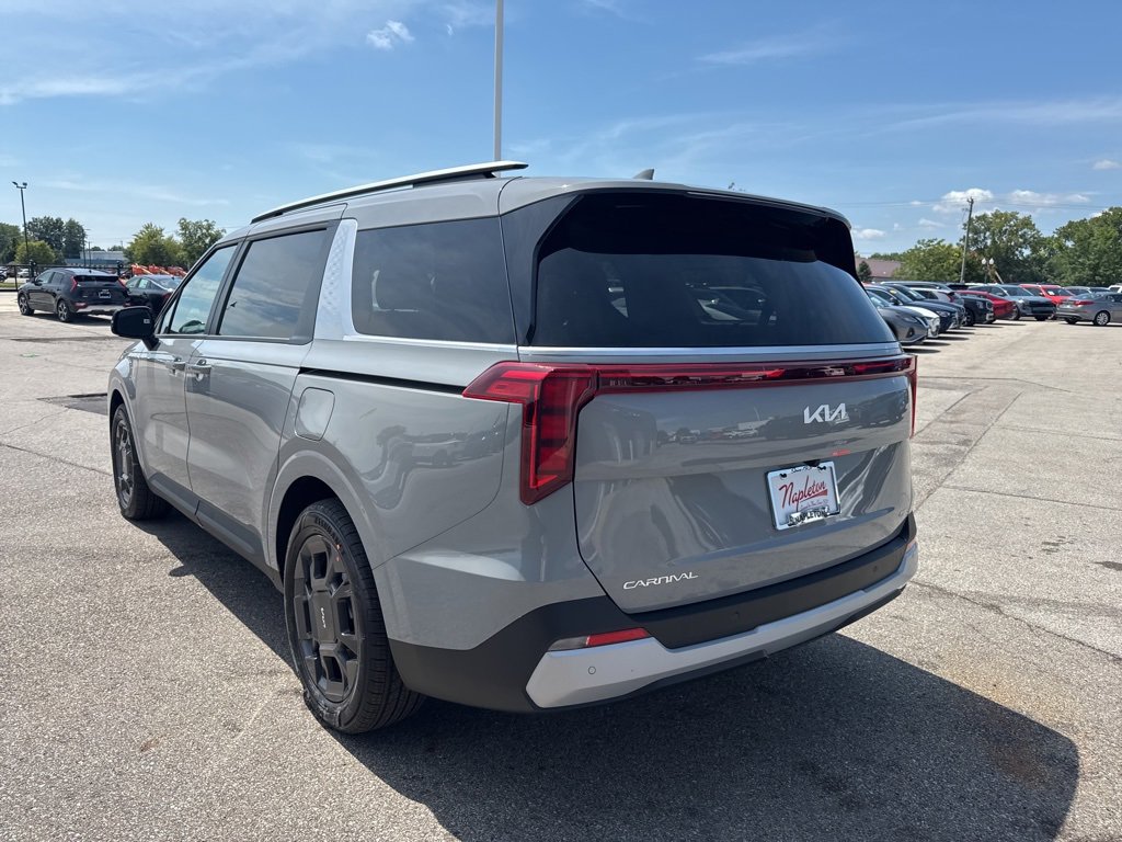 New 2026 Kia Carnival EX image 5