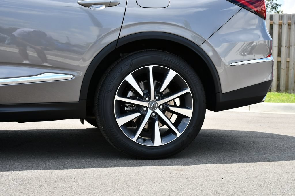 Certified 2026 Acura MDX w/ Technology Package AWD/4WD image 11