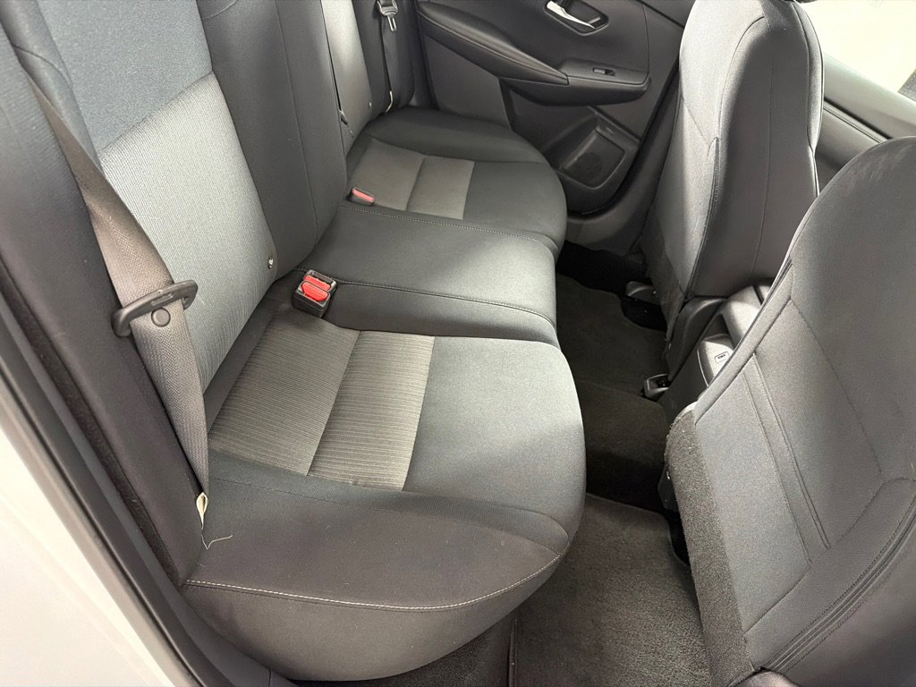 Used 2023 Nissan Sentra SV image 18