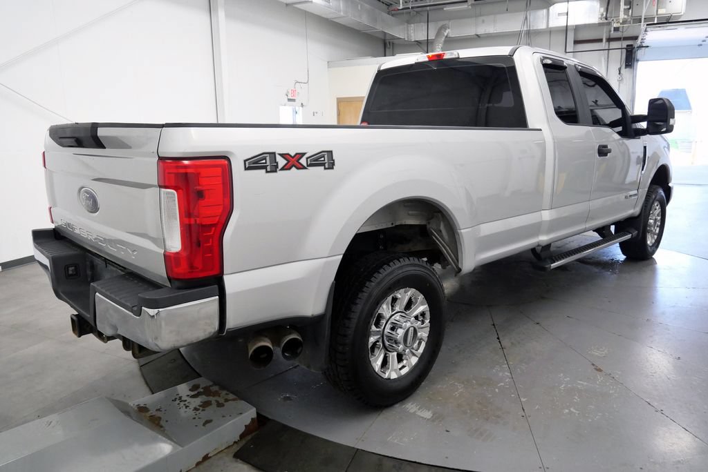 Used 2017 Ford F350 XL w/ STX Appearance Package AWD/4WD image 7