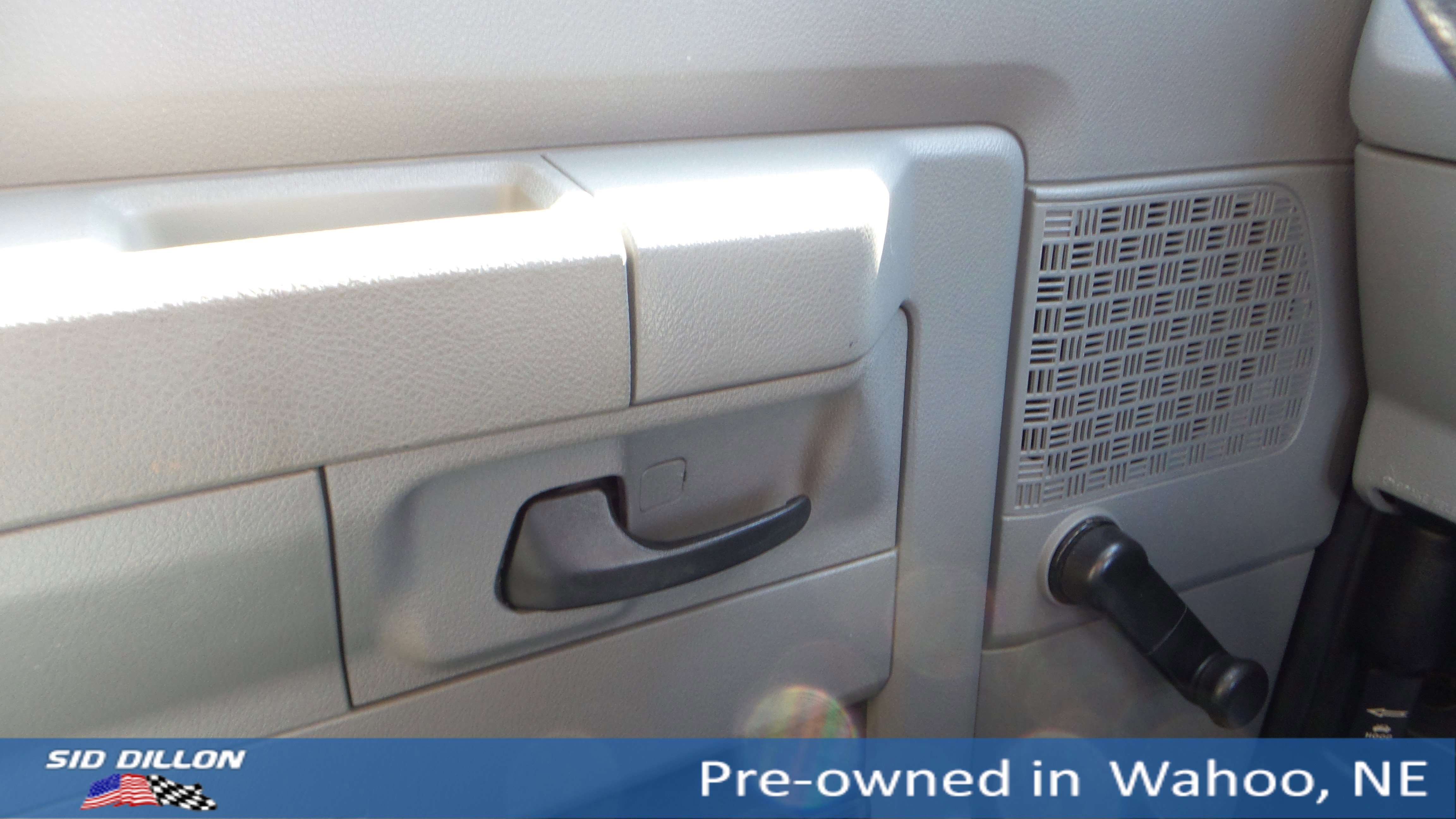 Used 2011 Ford E-350 and Econoline 350 XL image 12