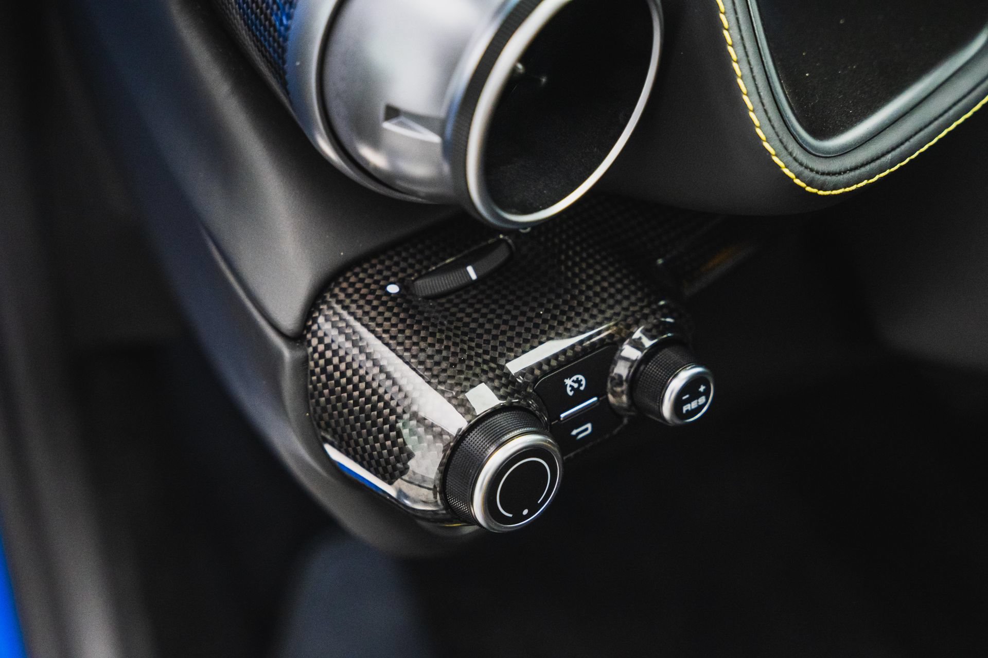 Used 2022 Ferrari 812 GTS RWD image 53