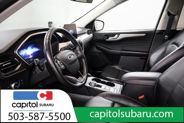 Used 2022 Ford Escape SEL w/ Technology Package FWD image 13