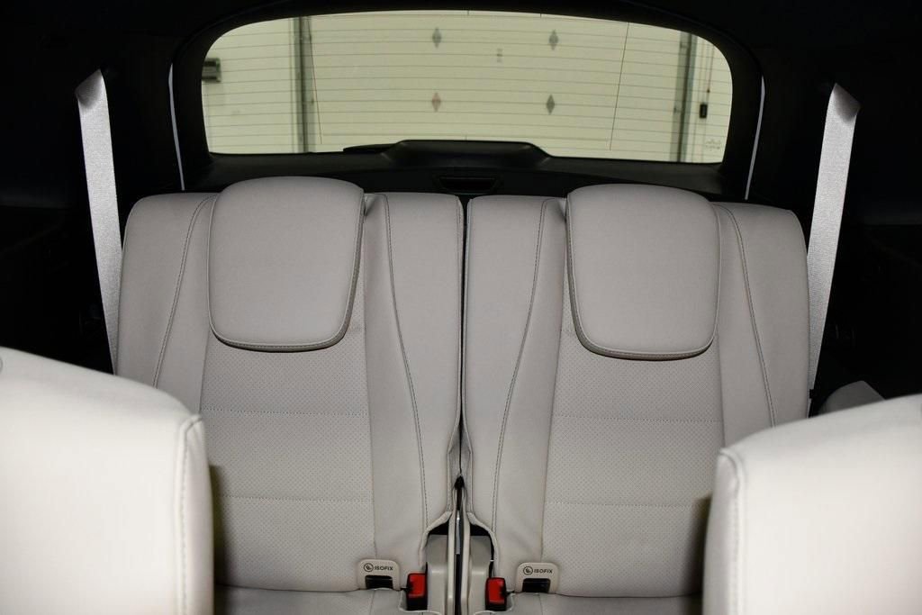 Used 2025 Mercedes-Benz GLS 450 4MATIC image 14