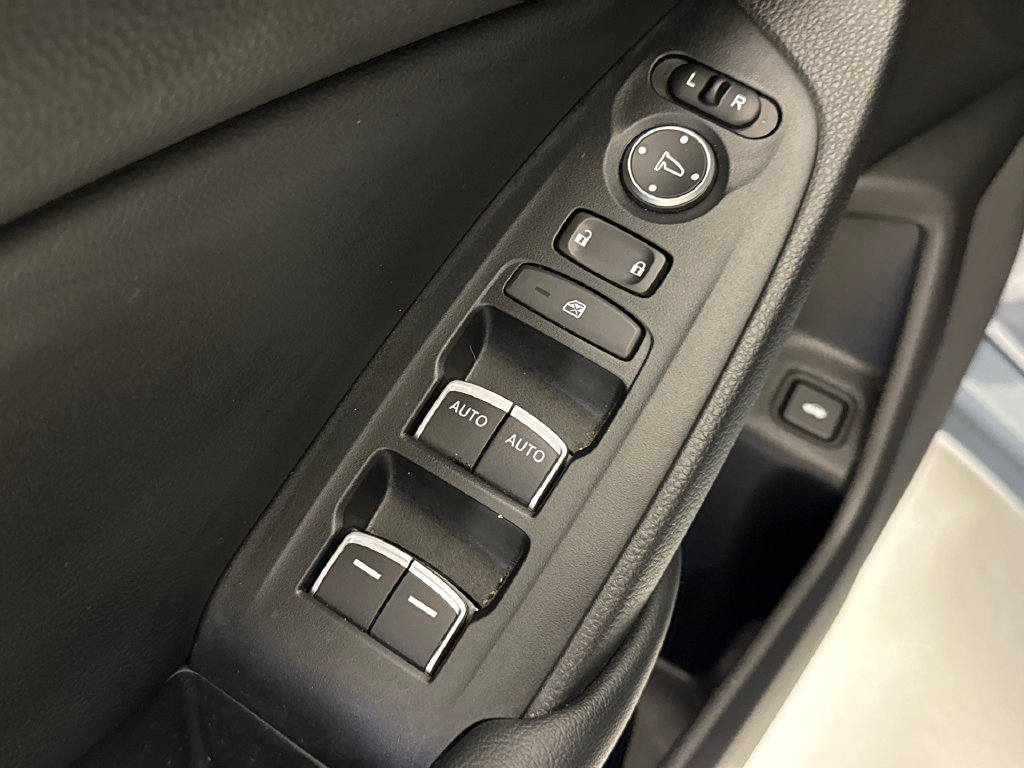 Used 2022 Honda Accord Sport image 18