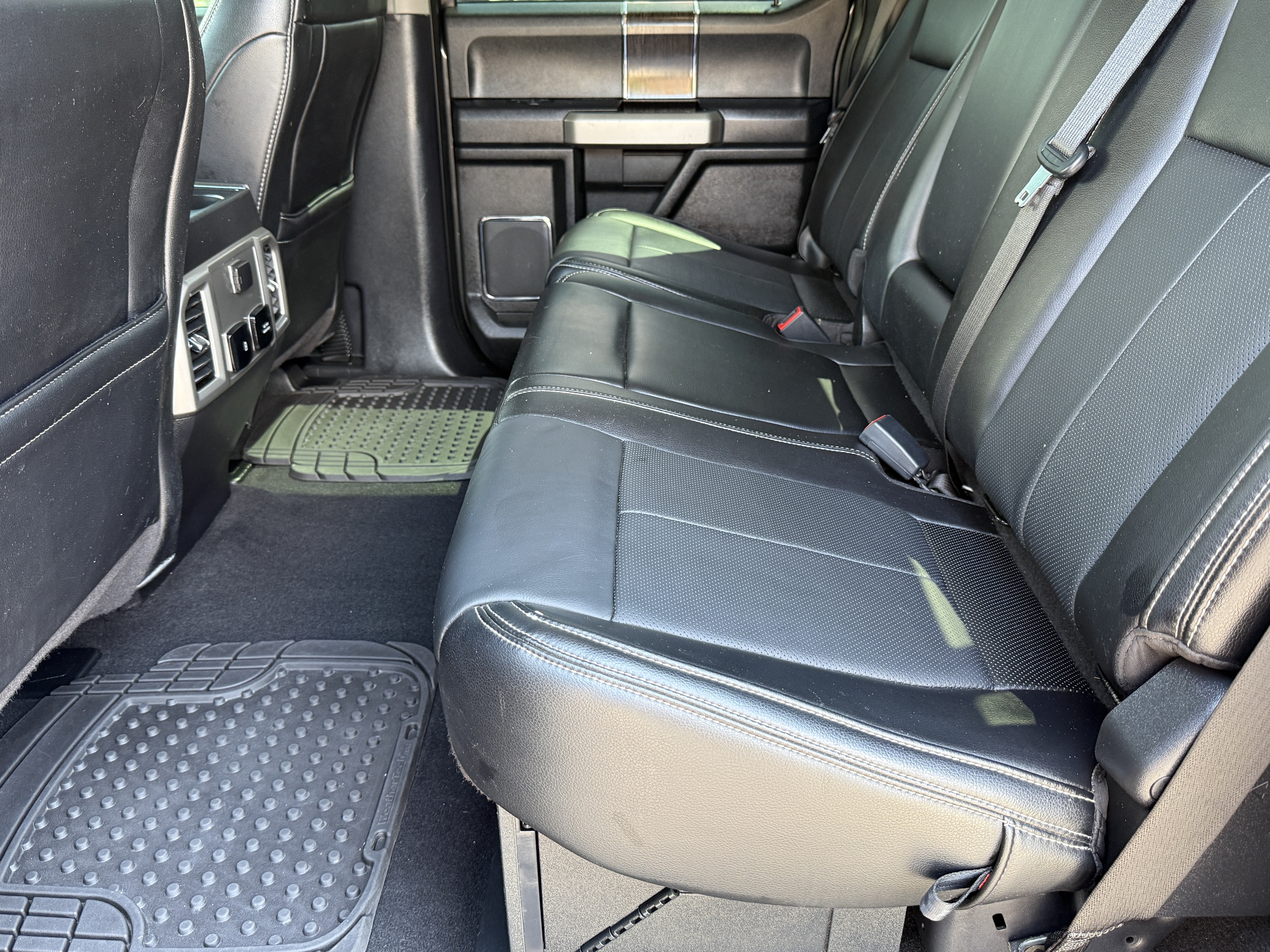 Used 2020 Ford F250 Lariat AWD/4WD image 16