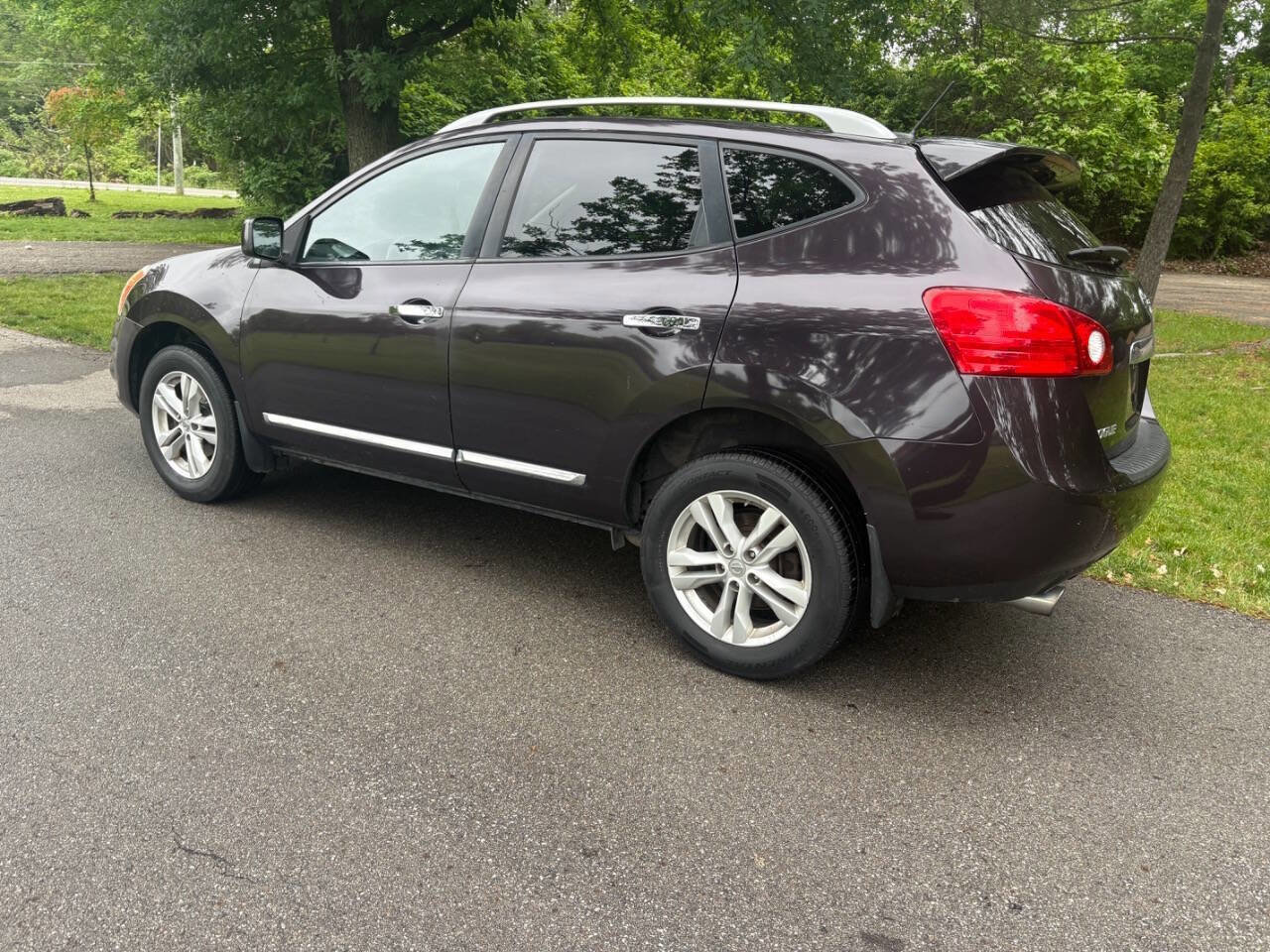 Used 2013 Nissan Rogue SV FWD image 7