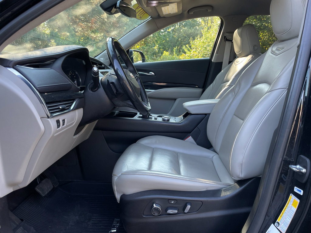 Used 2019 Cadillac XT4 Premium Luxury image 6