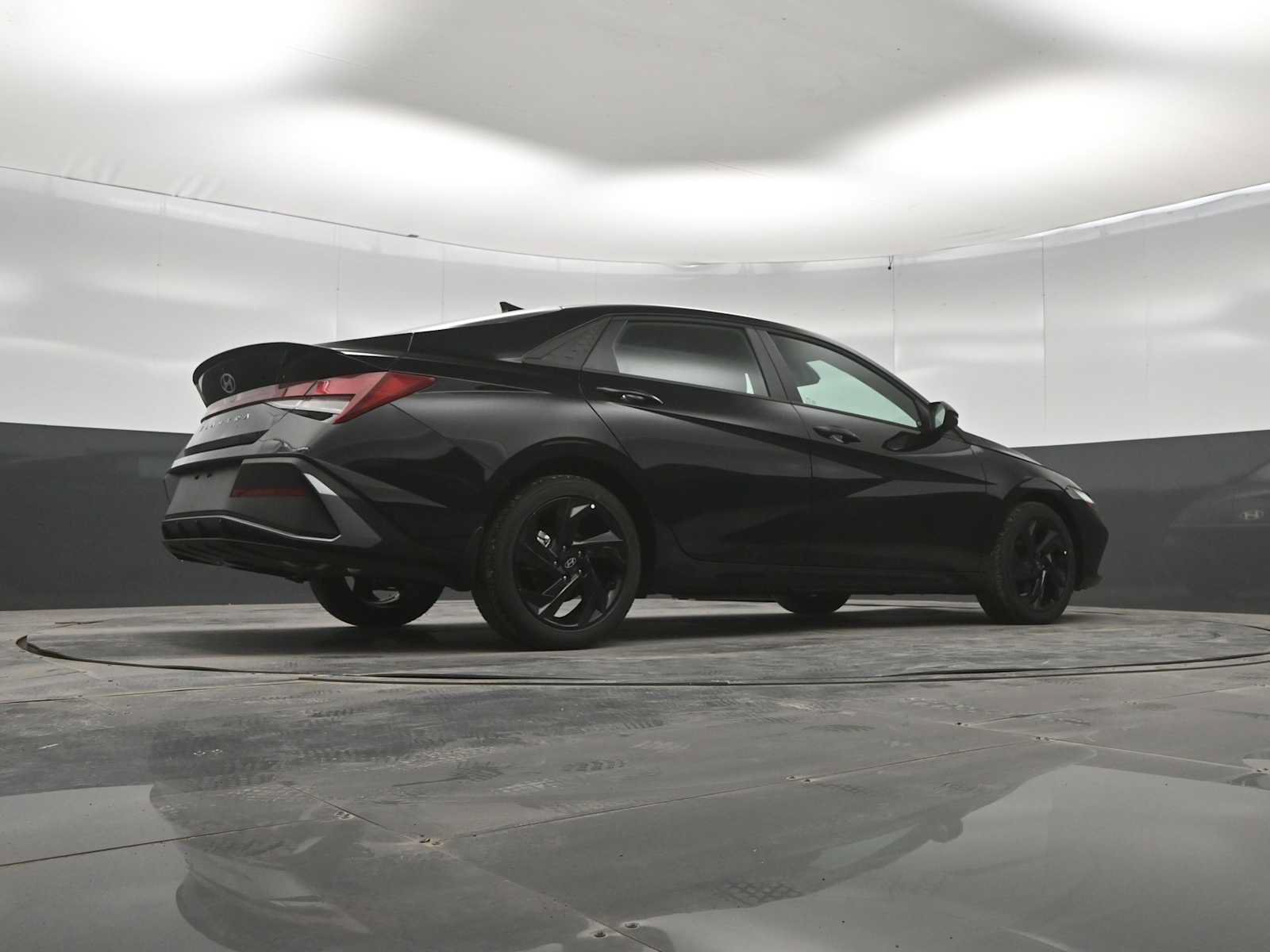 New 2026 Hyundai Elantra SEL Sport FWD image 40