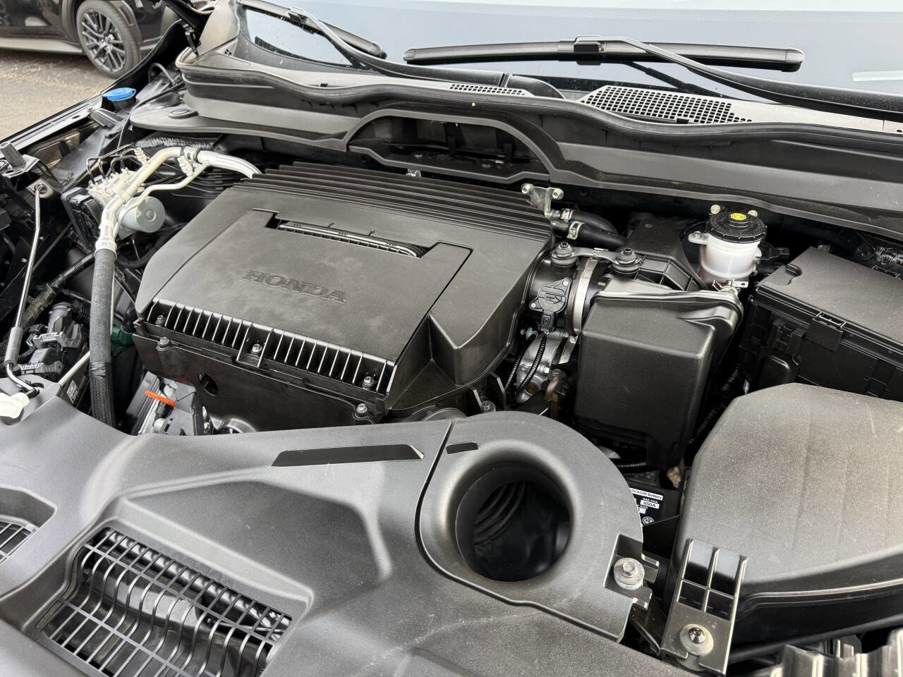 Used 2025 Honda Pilot TrailSport image 14