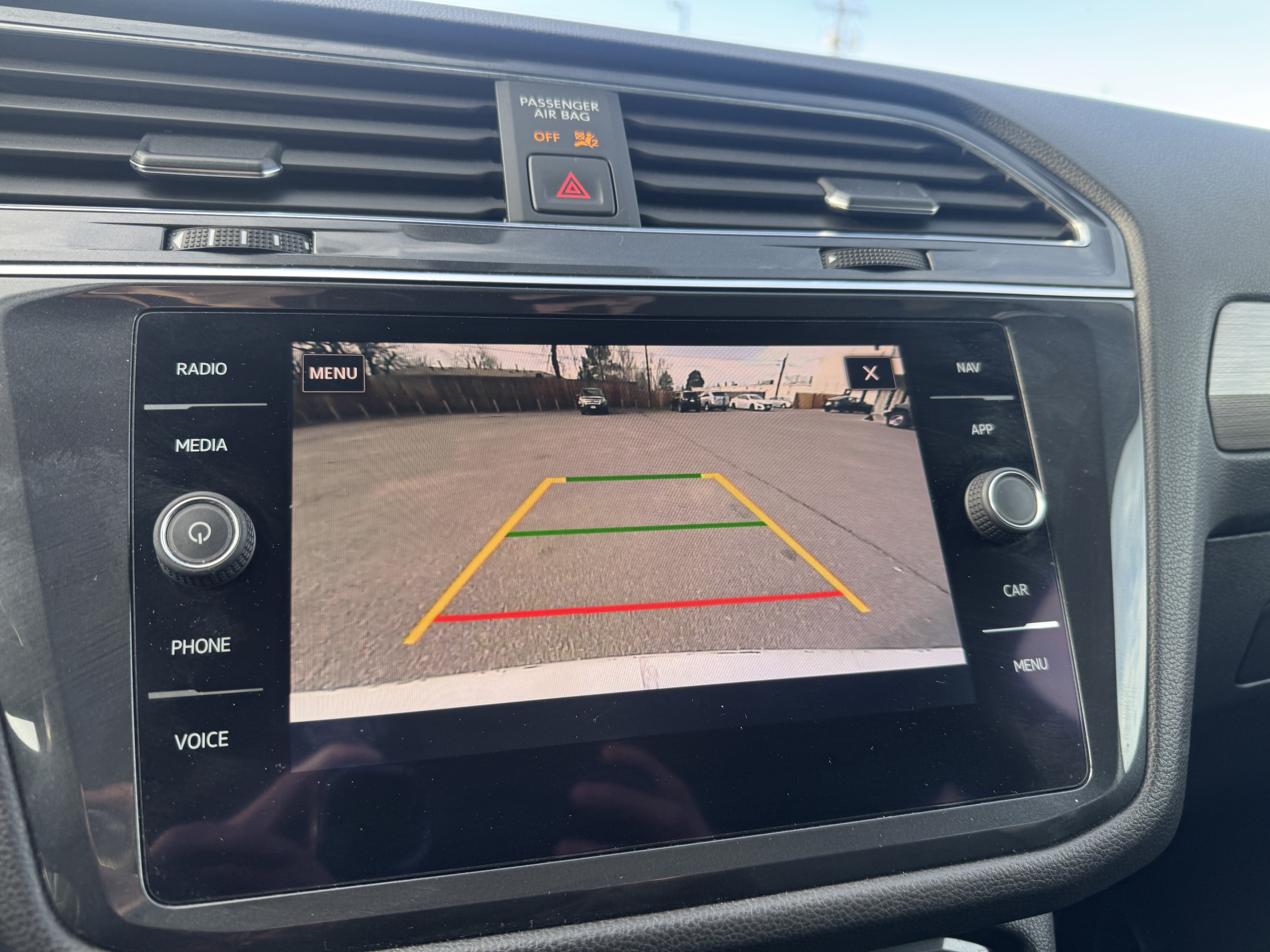 Used 2019 Volkswagen Tiguan SEL image 27