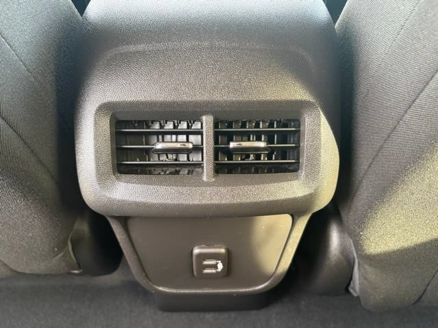 Used 2023 Chevrolet Equinox LT AWD/4WD image 23