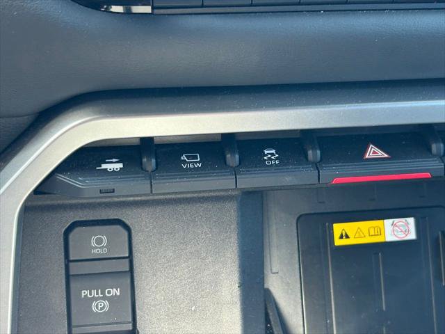 Certified 2024 Toyota Sequoia Platinum AWD/4WD image 39