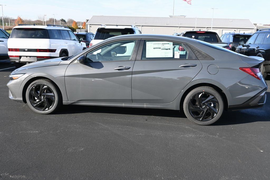 New 2026 Hyundai Elantra Sport FWD image 4