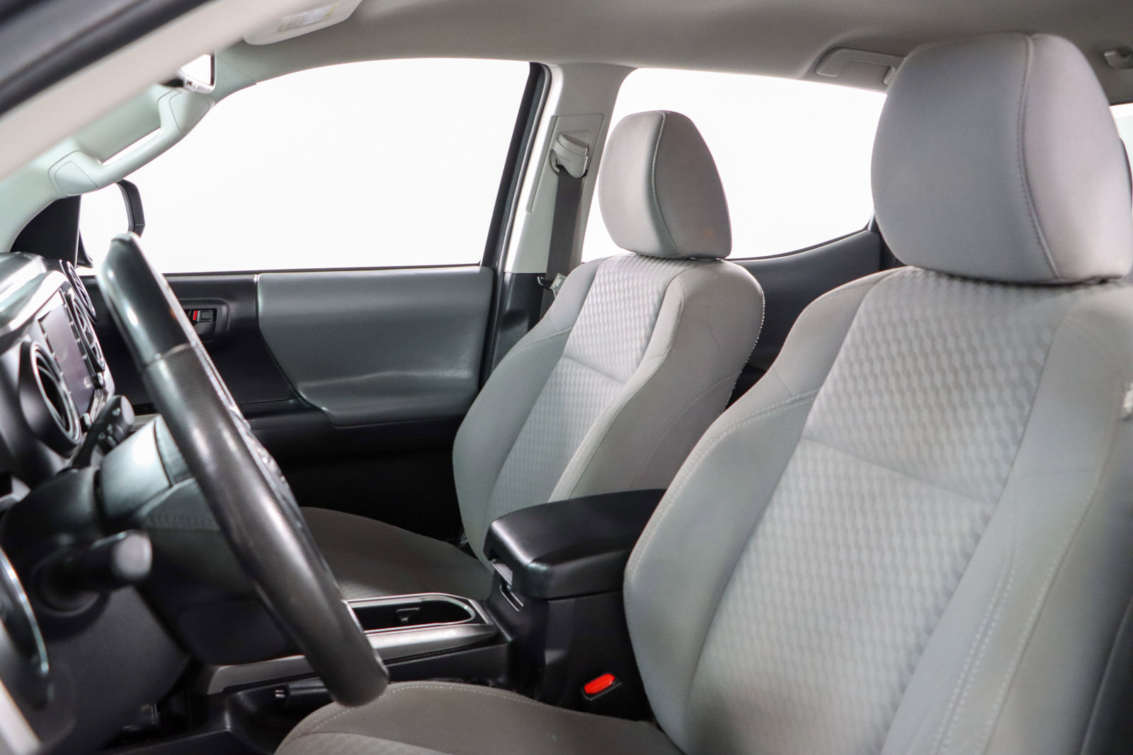 Used 2021 Toyota Tacoma SR5 image 24