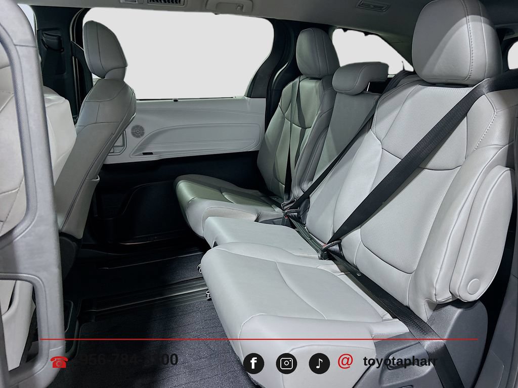 New 2026 Toyota Sienna XLE FWD image 25