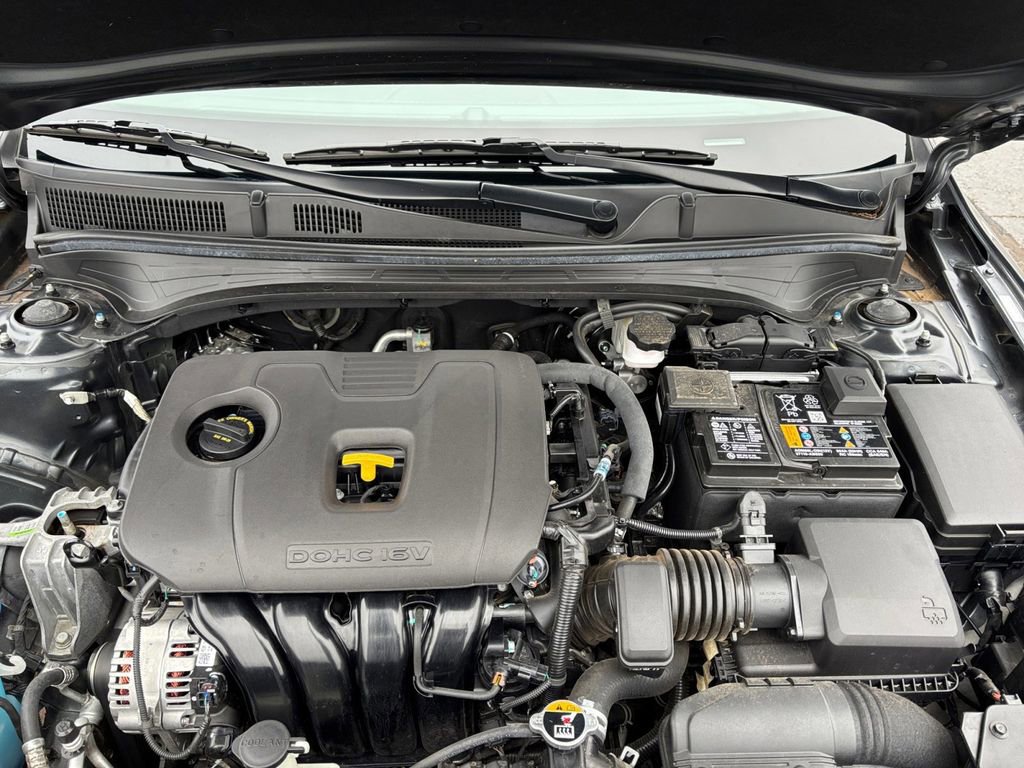 Used 2023 Kia Forte LX image 25