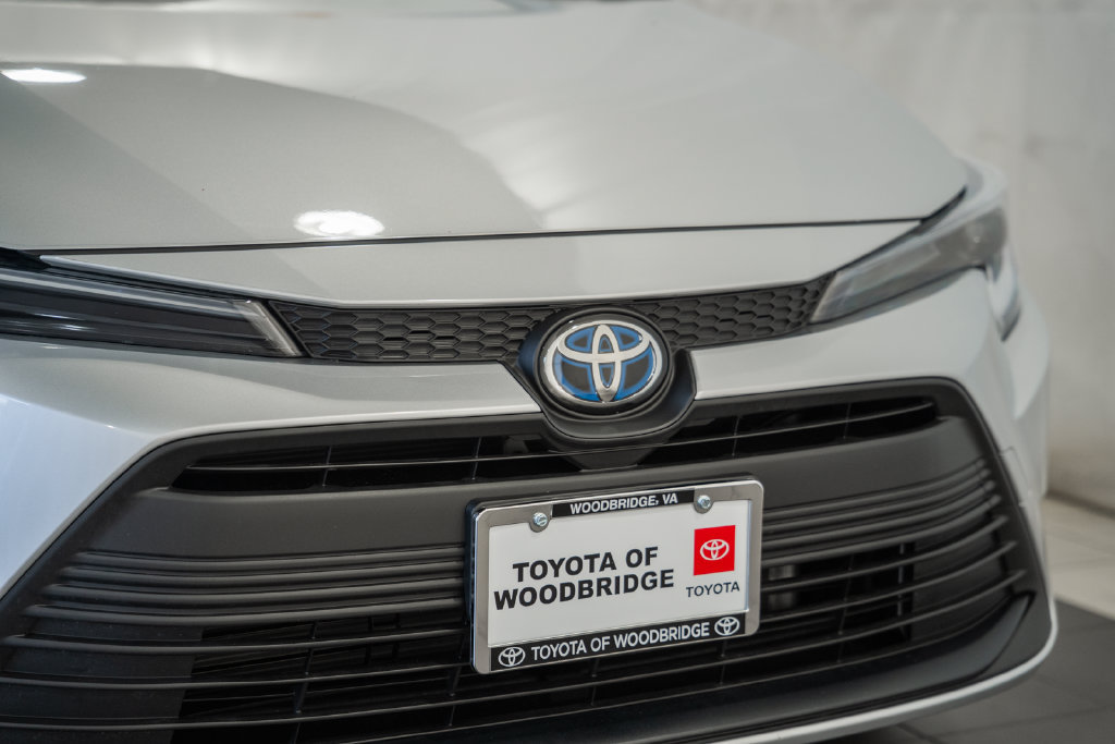 Certified 2025 Toyota Corolla LE w/ LE Premium Package FWD image 8