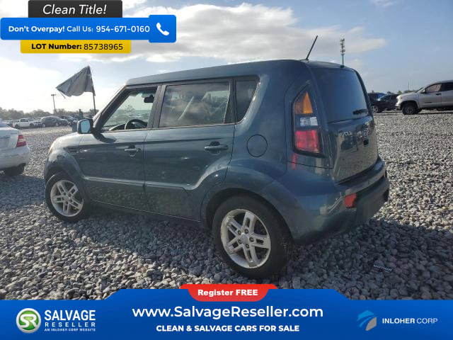 Used 2011 Kia Soul + w/ Audio Pkg FWD image 3