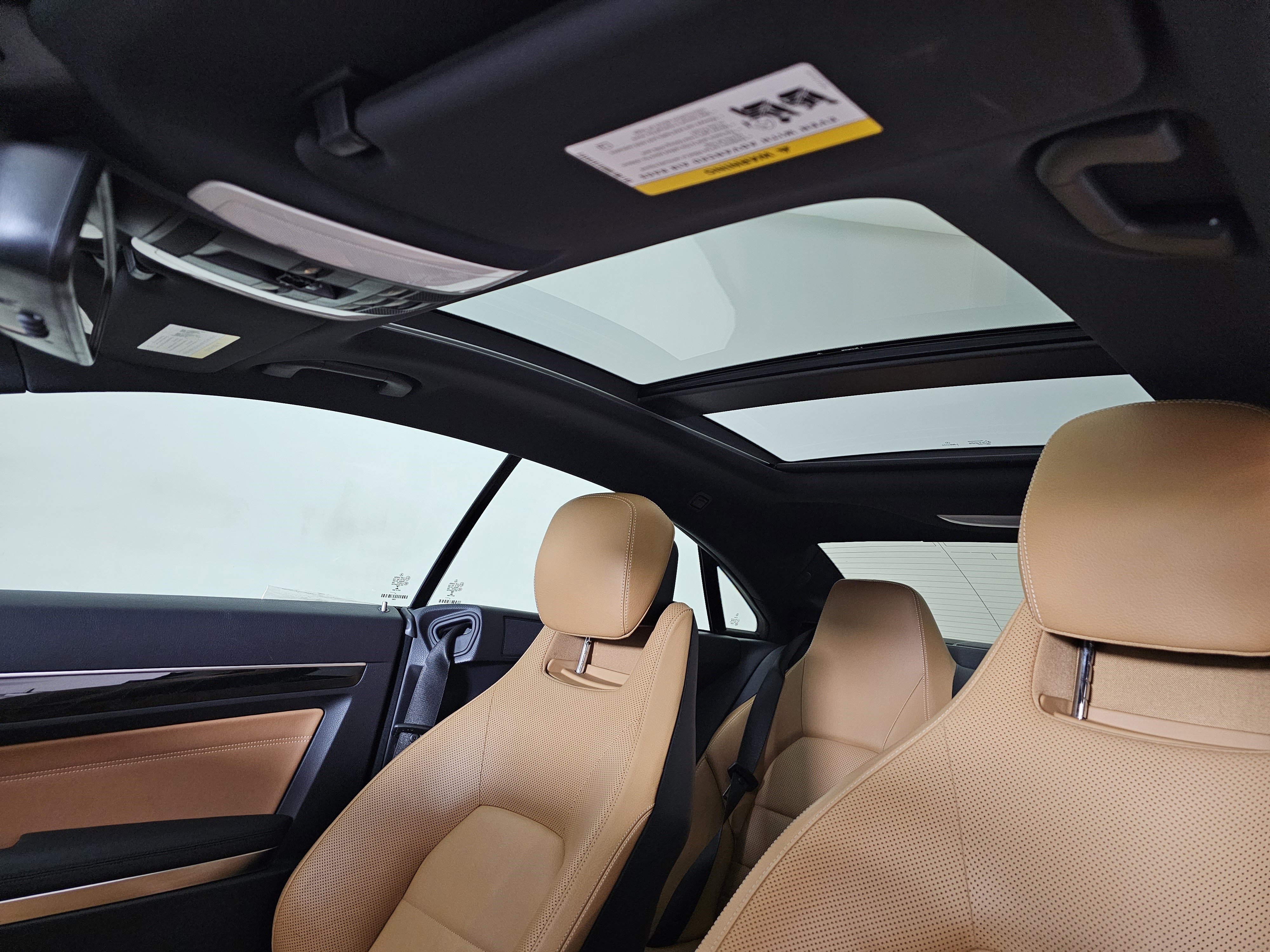 Used 2015 Mercedes-Benz E 400 4MATIC Coupe image 11