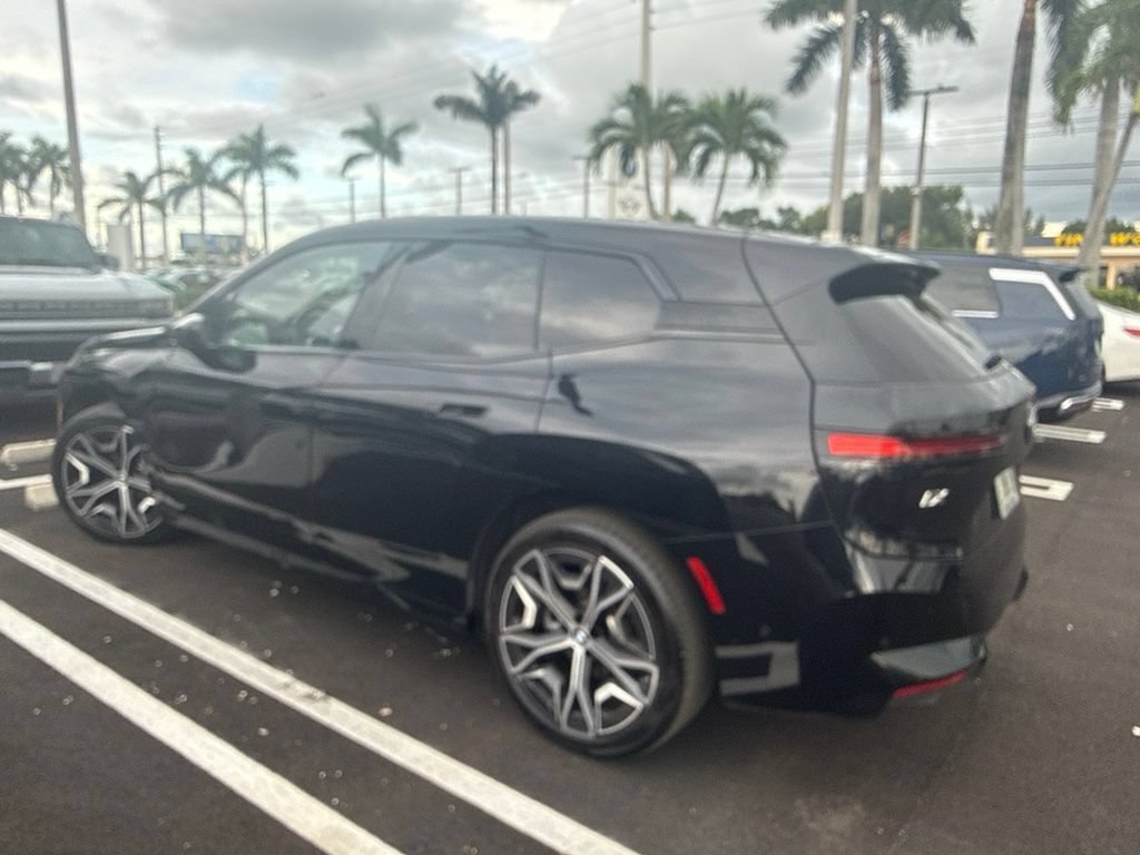 Used 2026 BMW iX xDrive60 AWD/4WD image 10