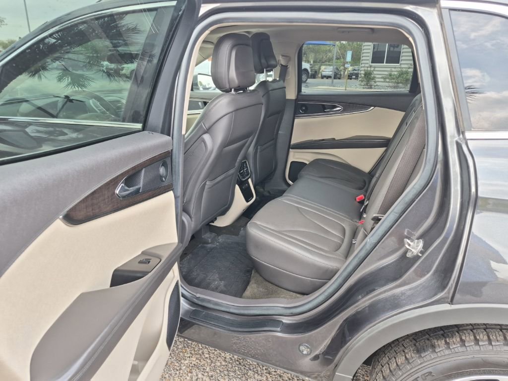 Used 2020 Lincoln Nautilus Reserve w/ Cargo Utility Package AWD/4WD image 14