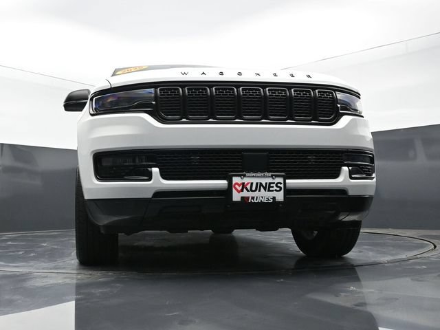 Used 2024 Jeep Wagoneer Series II AWD/4WD image 44