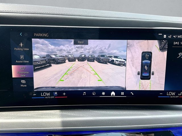 Used 2023 BMW 760i xDrive AWD/4WD image 21