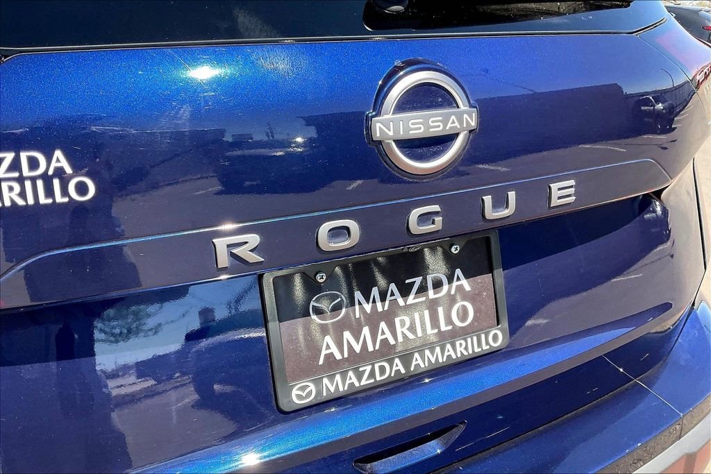 Used 2025 Nissan Rogue SV image 24