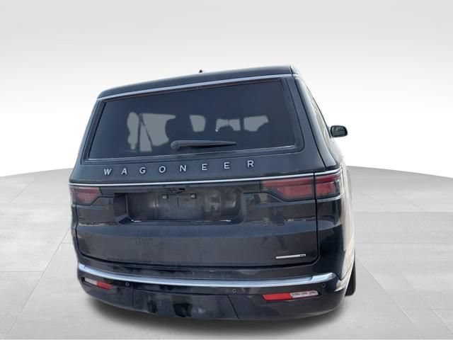 Used 2024 Jeep Wagoneer L Series II w/ Flexible Seating Group AWD/4WD image 13