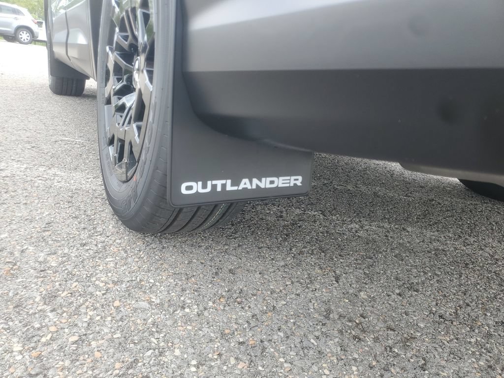 New 2026 Mitsubishi Outlander AWD image 37