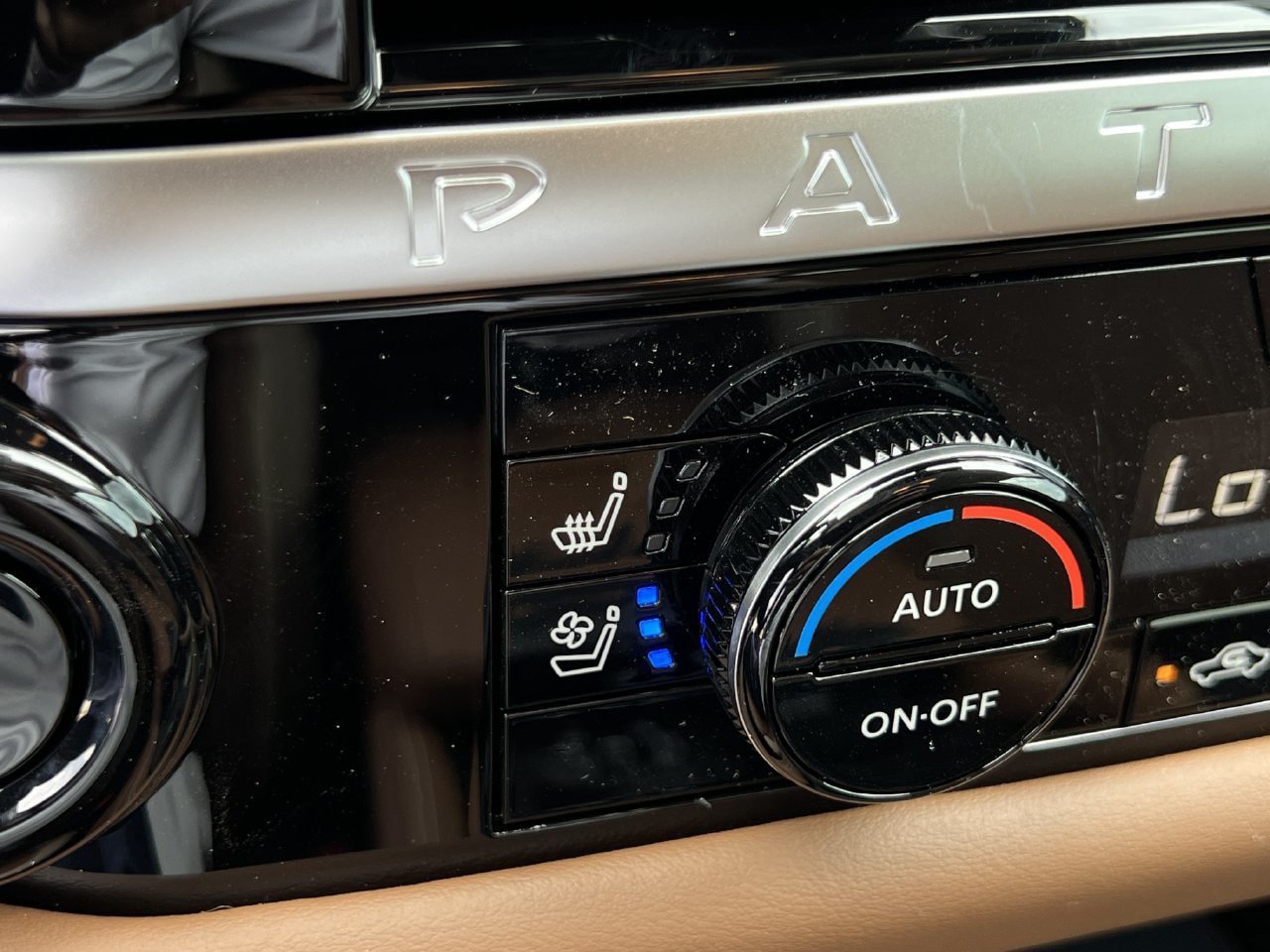 New 2026 Nissan Pathfinder Platinum AWD/4WD image 12