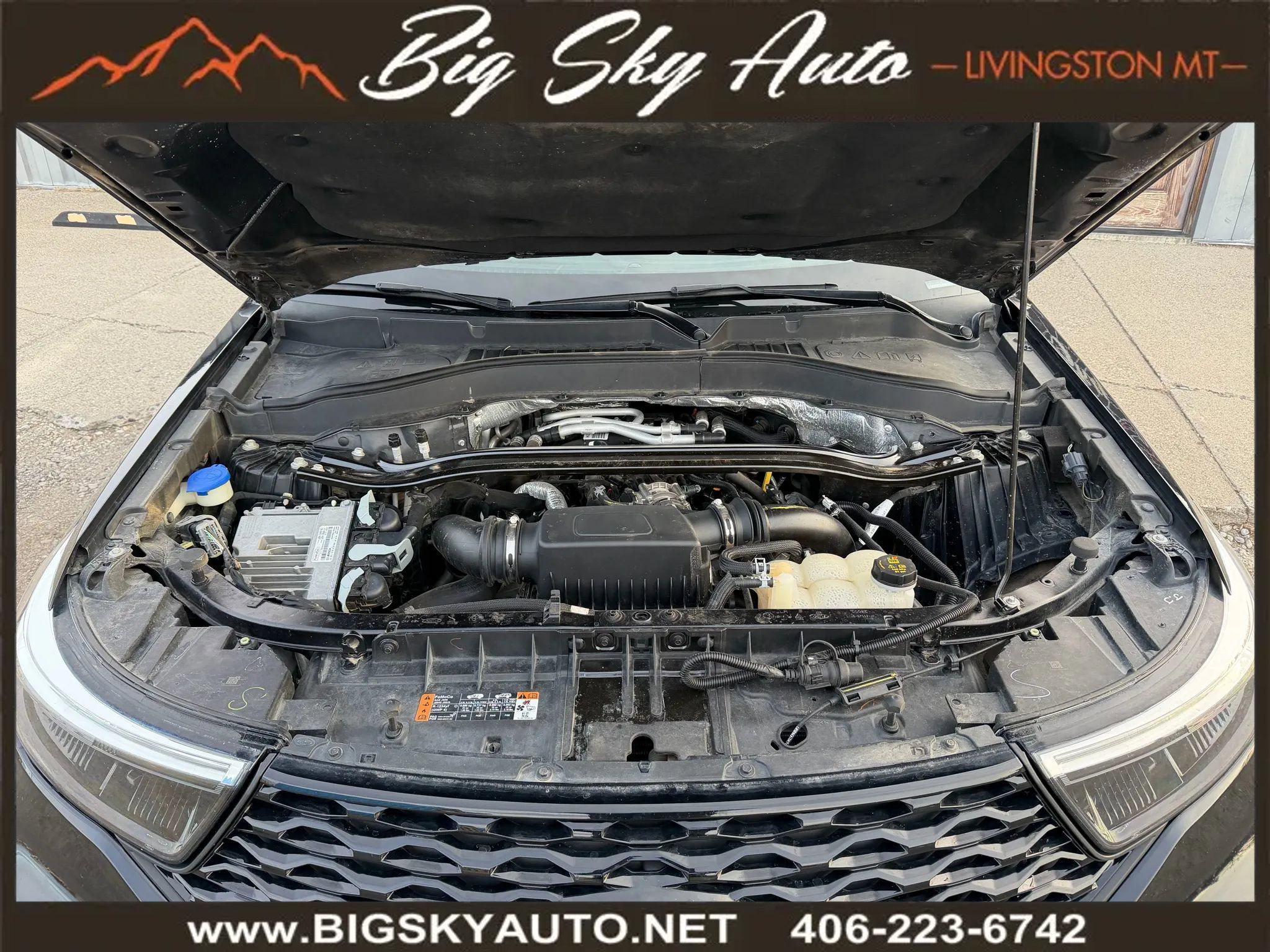 Used 2020 Ford Explorer ST w/ ST Street Pack image 10