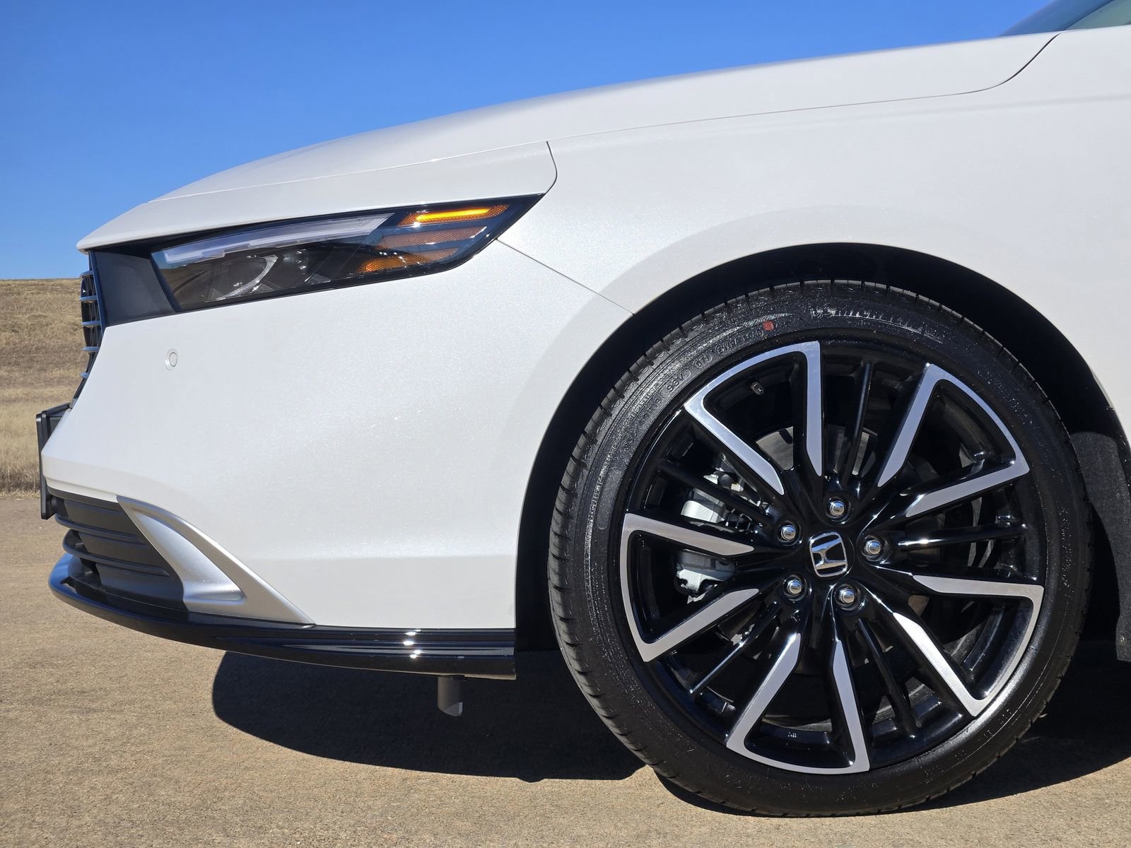 New 2025 Honda Accord Touring image 10