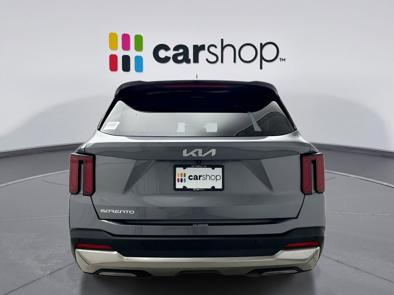 Used 2024 Kia Sorento S image 4