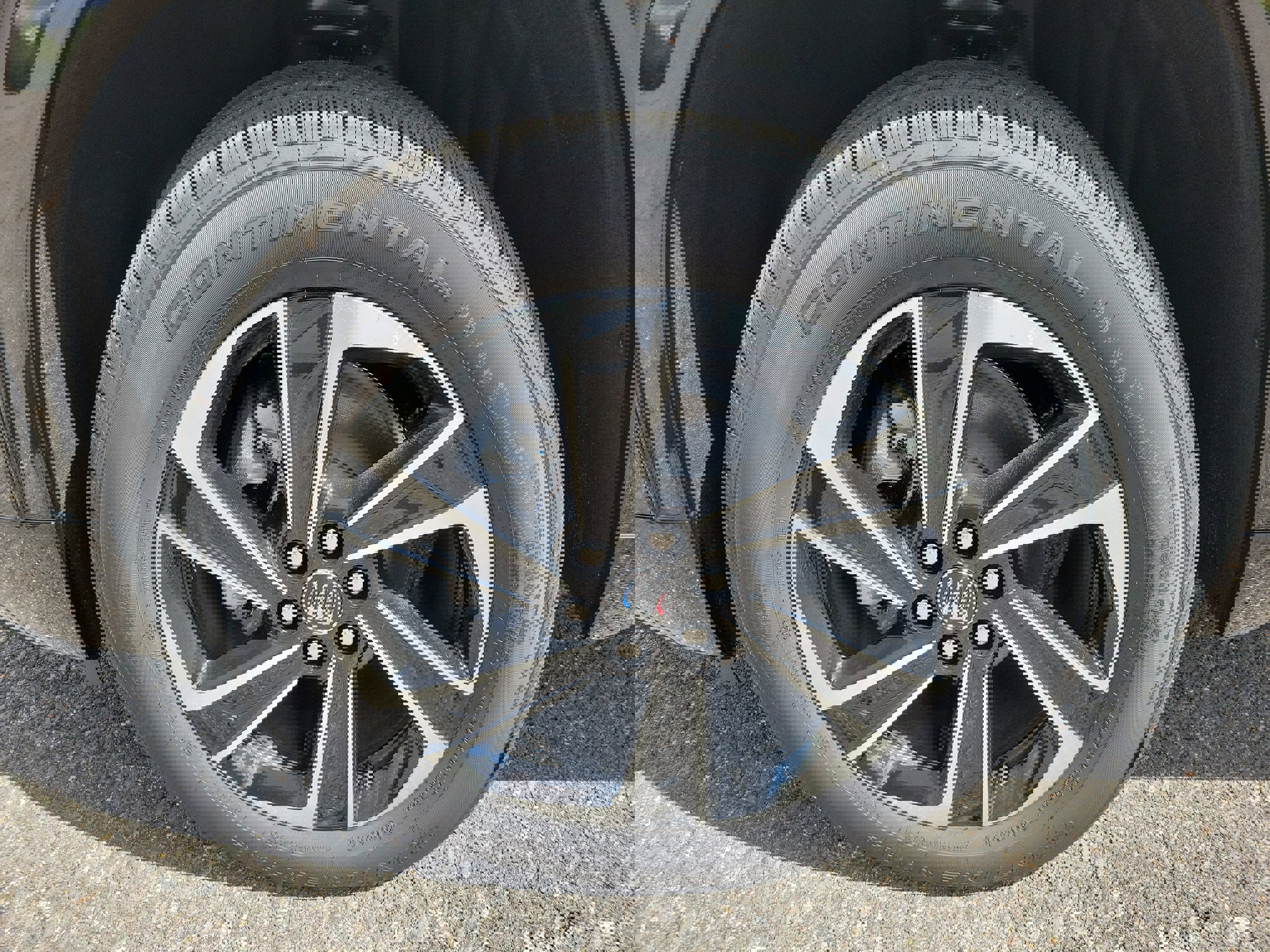 New 2026 Buick Enclave Sport Touring w/ LPO, Floor Liner Package image 12