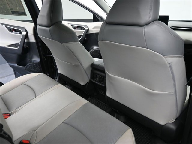 Used 2023 Toyota RAV4 Limited image 24